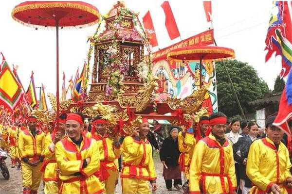 đền chúa nguyệt hồ (1)